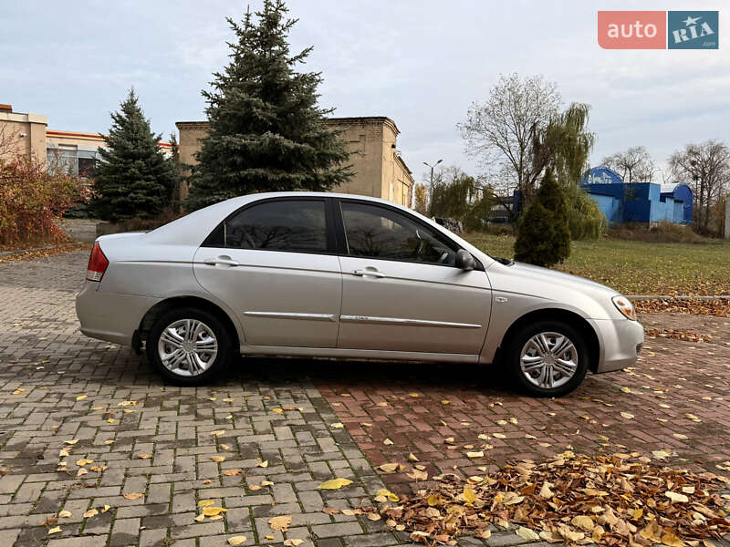 Седан Kia Cerato 2008 в Харькове