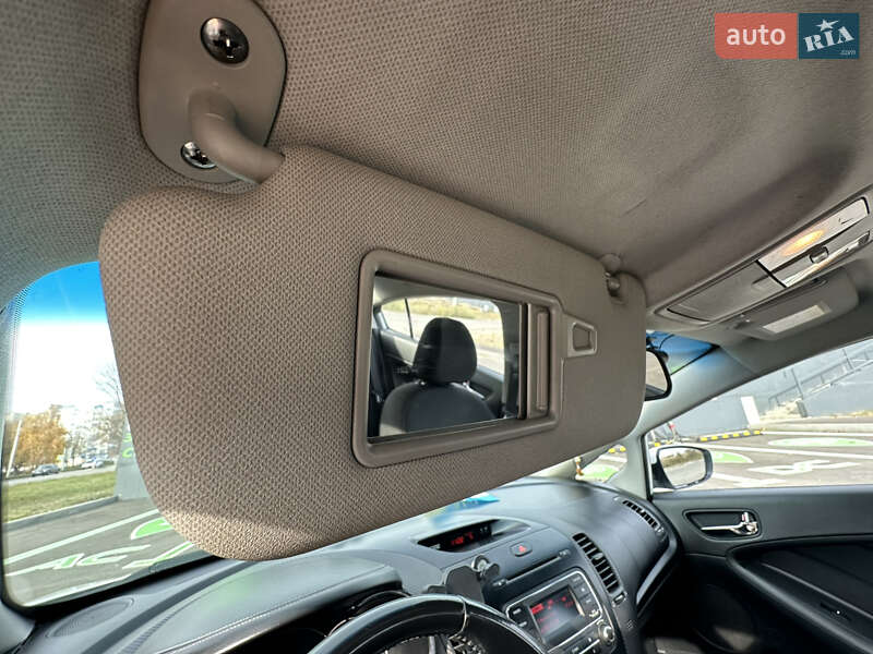 Седан Kia Cerato 2012 в Чернигове фото 27 Седан Kia Cerato 2012 в Чернигове