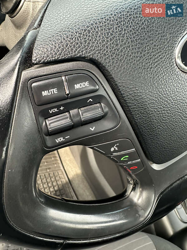 Седан Kia Cerato 2012 в Чернигове фото 33 Седан Kia Cerato 2012 в Чернигове