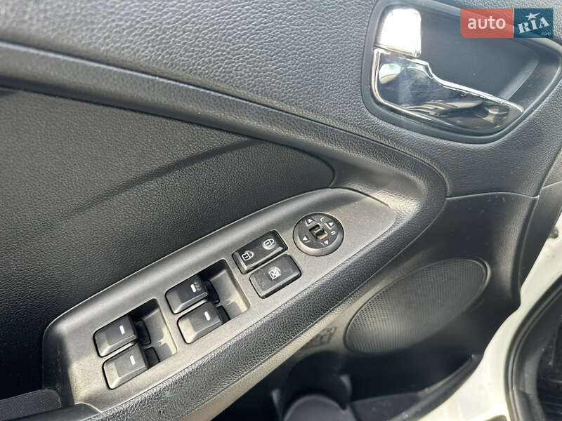 Седан Kia Cerato 2012 в Чернигове фото 46 Седан Kia Cerato 2012 в Чернигове