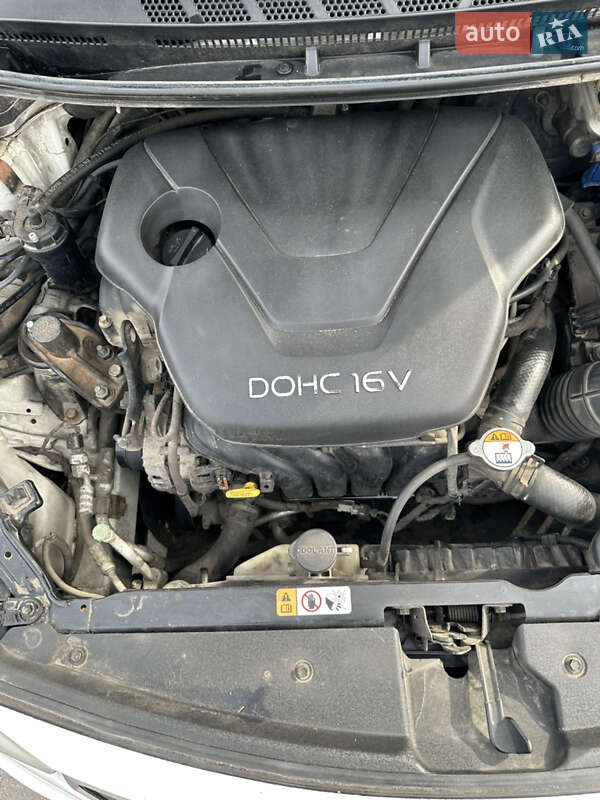 Седан Kia Cerato 2012 в Чернигове фото 64 Седан Kia Cerato 2012 в Чернигове