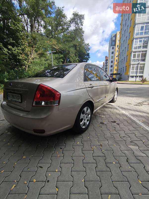 Седан Kia Cerato 2006 в Обухове