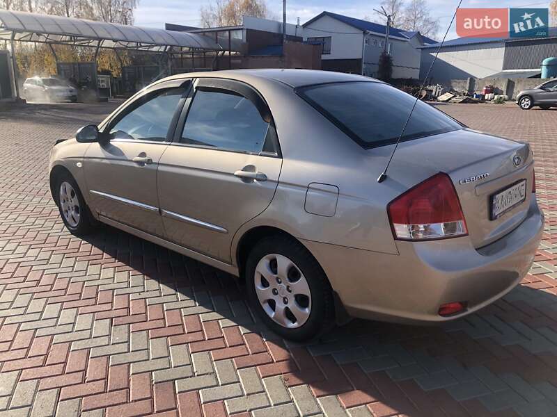 Седан Kia Cerato 2007 в Белой Церкви