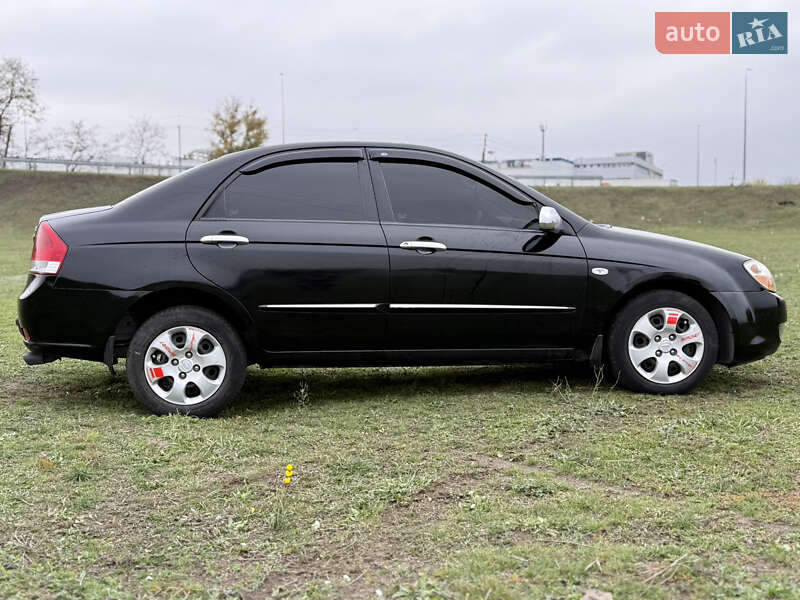 Седан Kia Cerato 2007 в Днепре