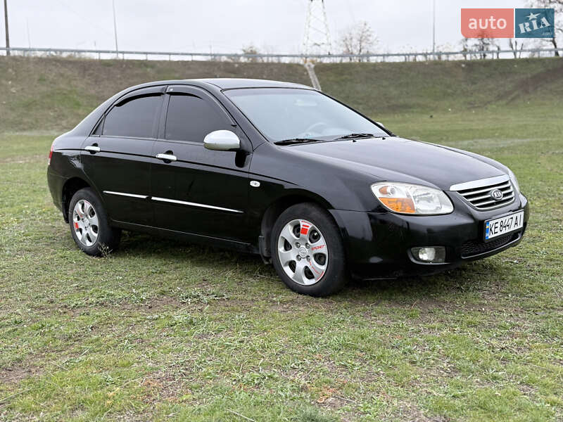 Седан Kia Cerato 2007 в Днепре