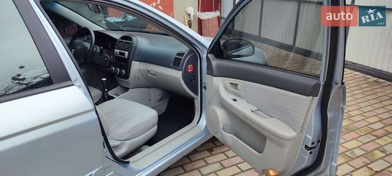 Седан Kia Cerato 2007 в Тернополі