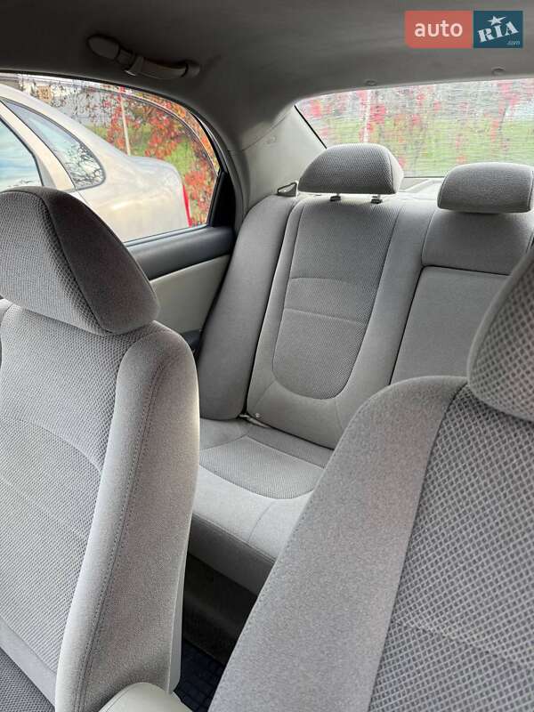 Седан Kia Cerato 2005 в Киеве