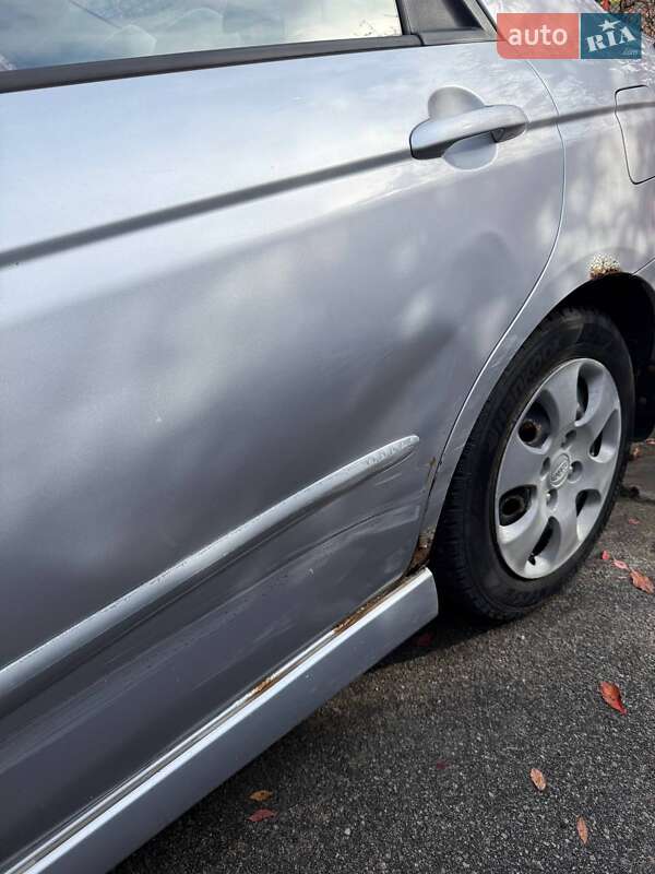 Седан Kia Cerato 2005 в Киеве