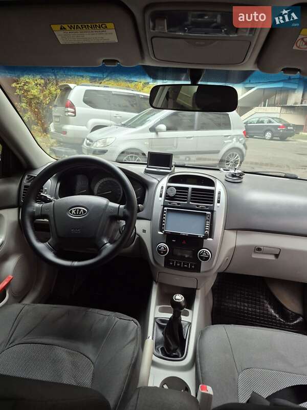 Седан Kia Cerato 2007 в Днепре