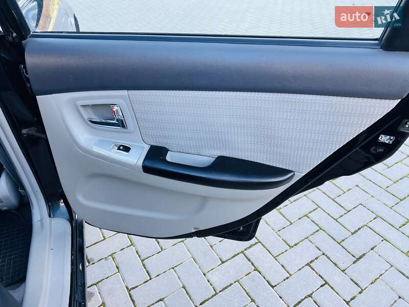 Седан Kia Cerato 2007 в Черновцах