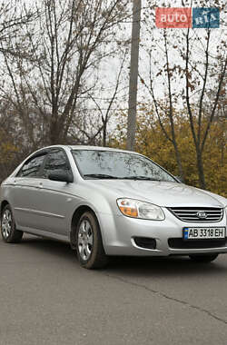 Седан Kia Cerato 2008 в Кривом Роге