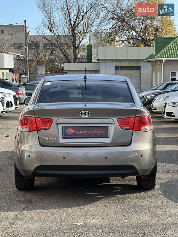 Седан Kia Cerato 2009 в Одессе