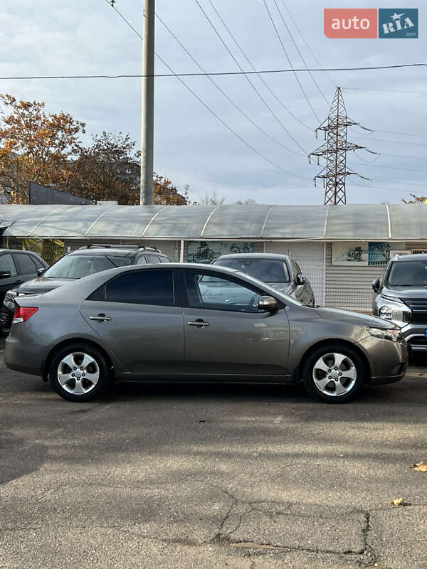 Седан Kia Cerato 2009 в Одессе