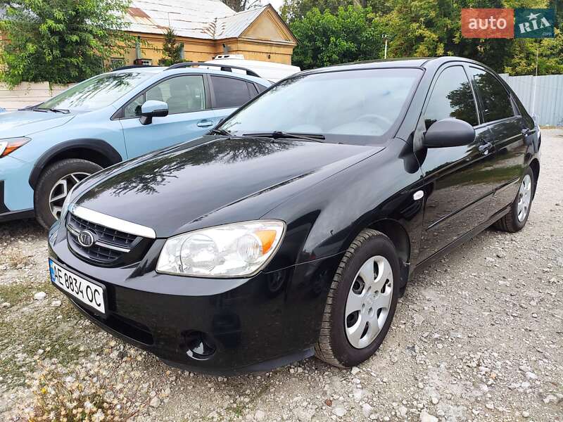 Седан Kia Cerato 2006 в Днепре