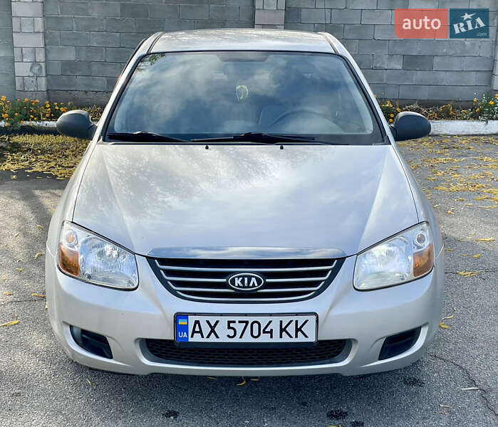 Седан Kia Cerato 2008 в Каменском