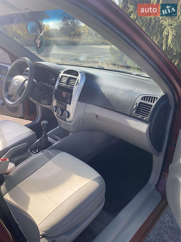 Седан Kia Cerato 2007 в Кропивницком