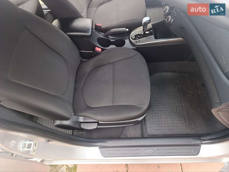 Седан Kia Cerato 2009 в Києві фото 5 Седан Kia Cerato 2009 в Києві