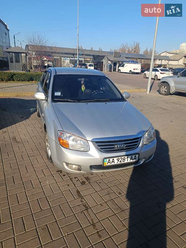 Седан Kia Cerato 2008 в Киеве