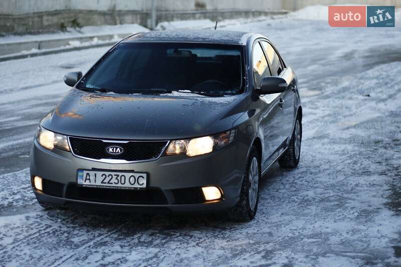 Седан Kia Cerato 2009 в Барышевке