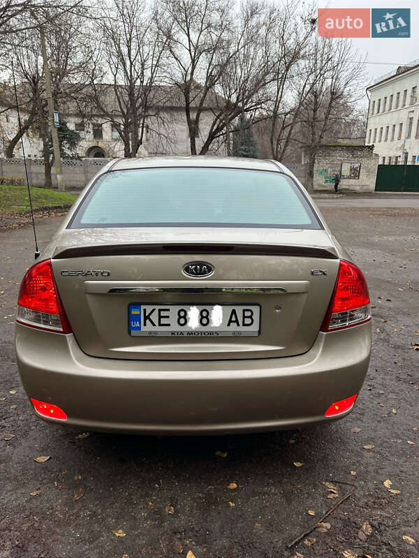 Седан Kia Cerato 2007 в Кам'янському