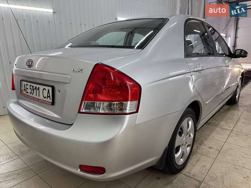 Седан Kia Cerato 2007 в Днепре
