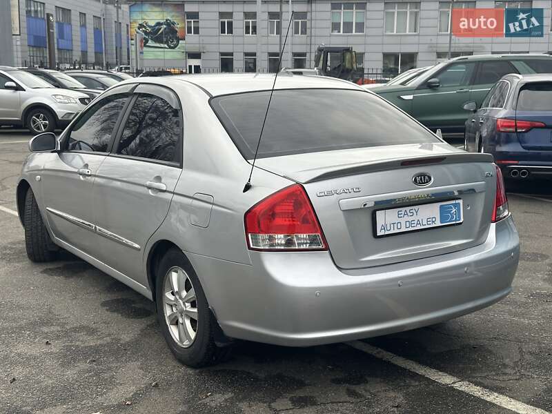 Седан Kia Cerato 2008 в Києві