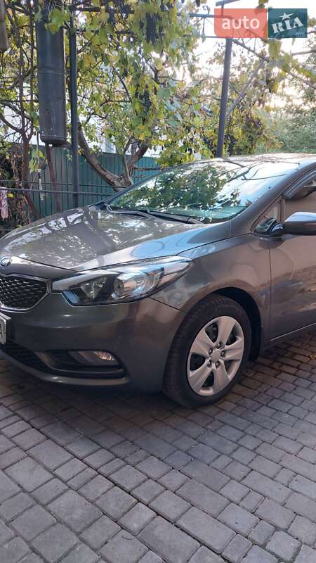 Седан Kia Cerato 2012 в Первомайске