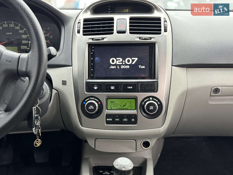 Седан Kia Cerato 2006 в Киеве