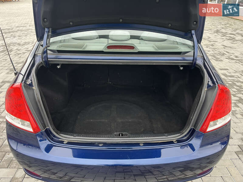 Седан Kia Cerato 2006 в Первомайске