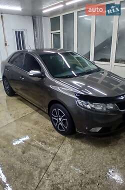 Седан Kia Cerato 2009 в Запорожье