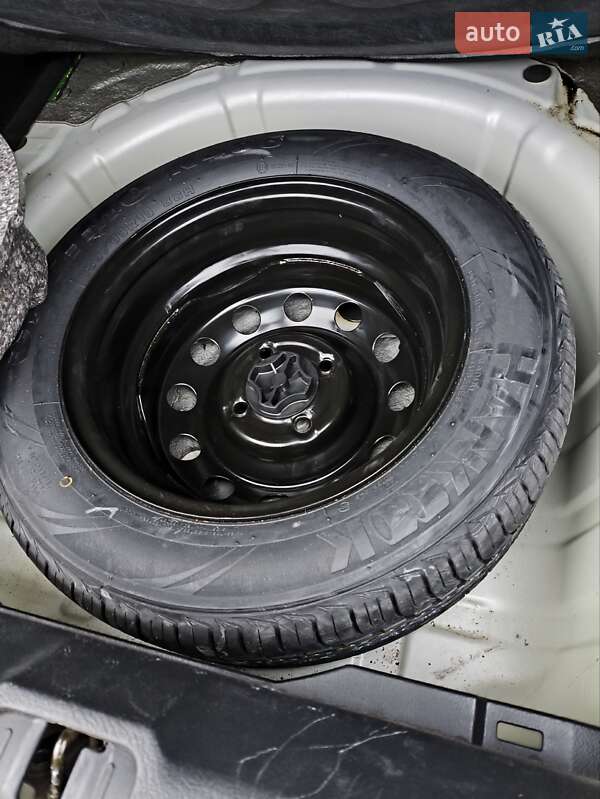 Седан Kia Cerato 2006 в Кобеляках