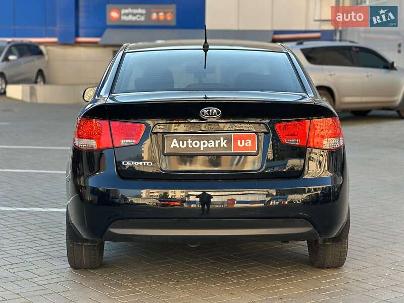 Седан Kia Cerato 2009 в Одесі