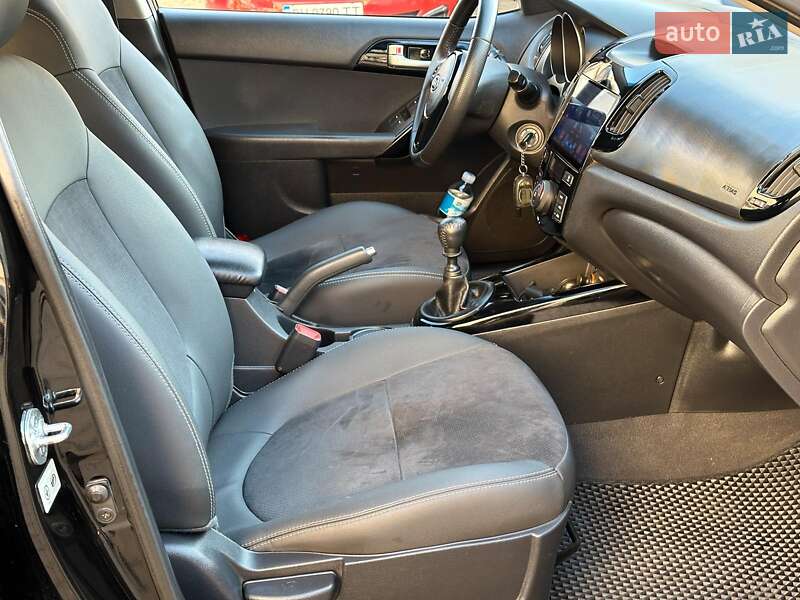 Седан Kia Cerato 2009 в Одесі