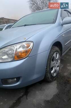 Седан Kia Cerato 2007 в Каменском