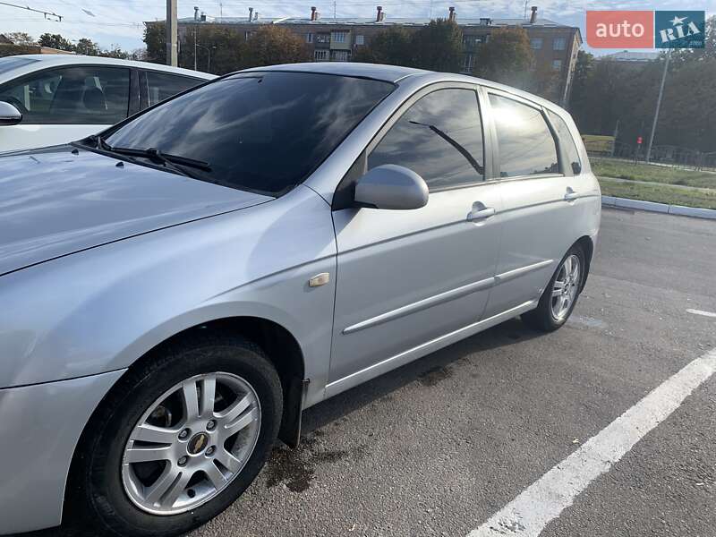 Хетчбек Kia Cerato 2005 в Харкові