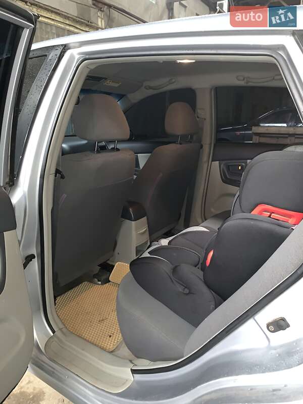 Хетчбек Kia Cerato 2005 в Харкові