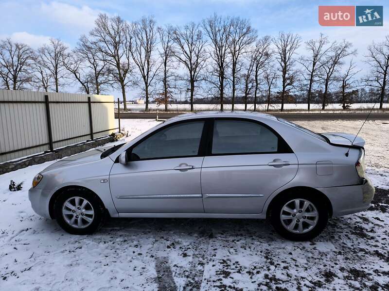 Седан Kia Cerato 2008 в Кагарлику