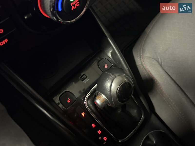 Седан Kia Cerato 2011 в Києві