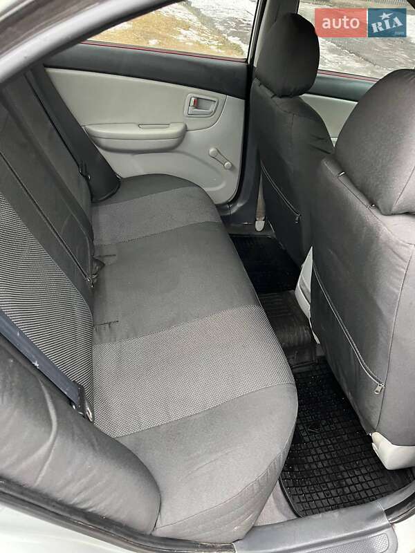 Седан Kia Cerato 2008 в Запорожье