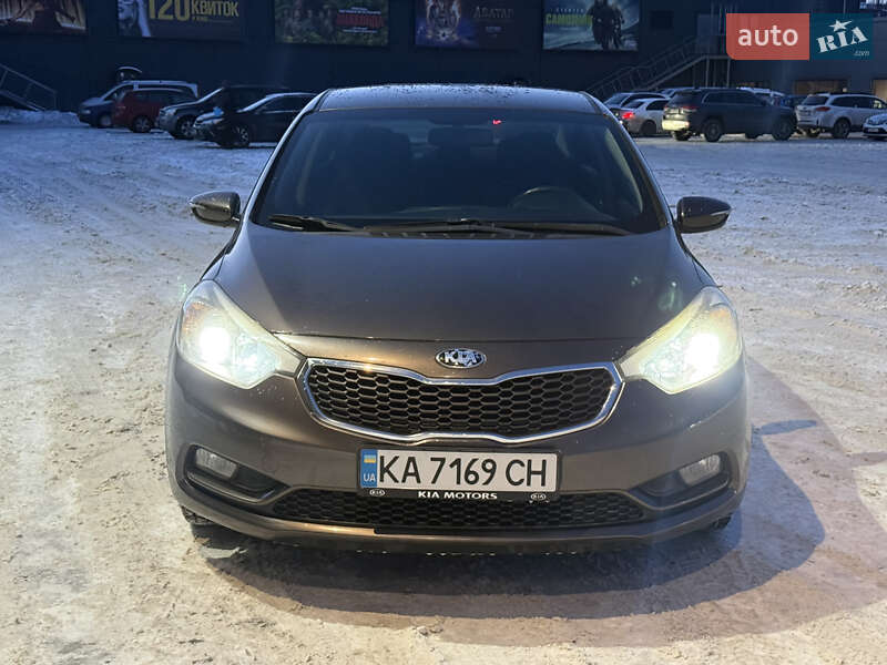 Седан Kia Cerato 2014 в Києві
