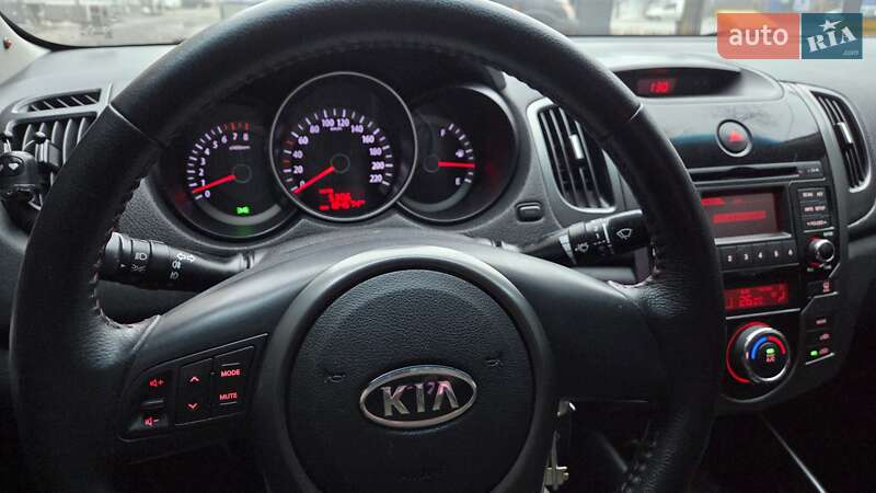 Купе Kia Cerato 2011 в Полтаве