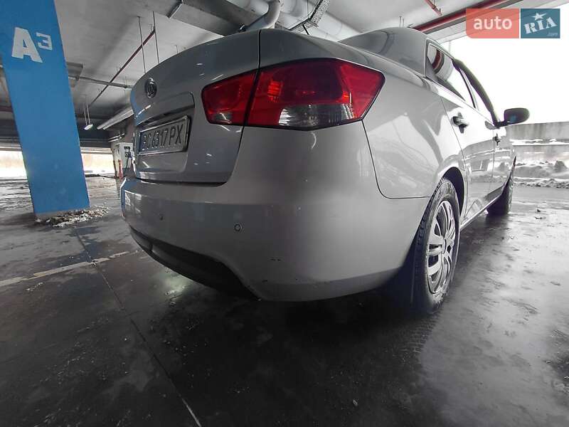 Седан Kia Cerato 2012 в Львове