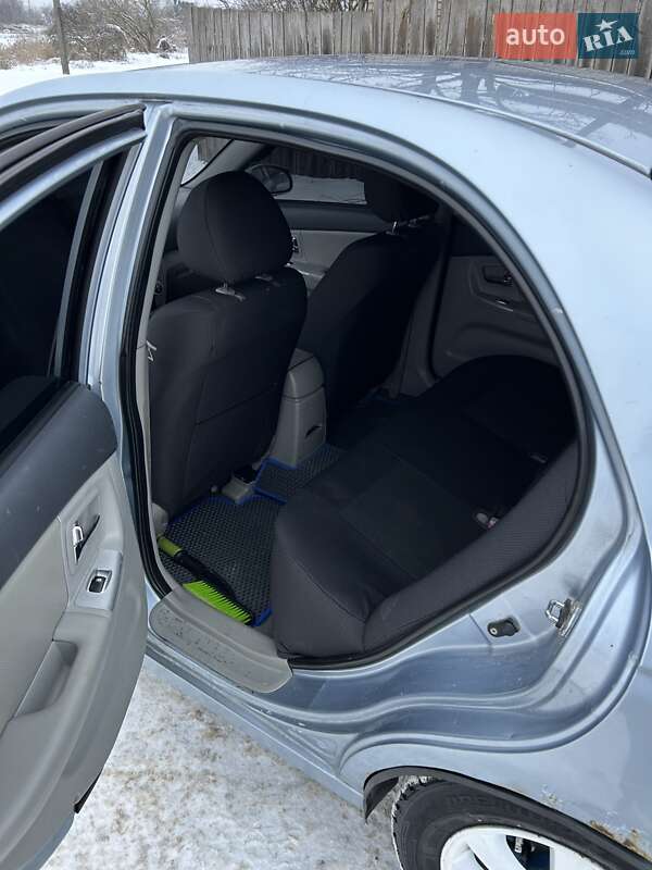 Седан Kia Cerato 2008 в Дымере