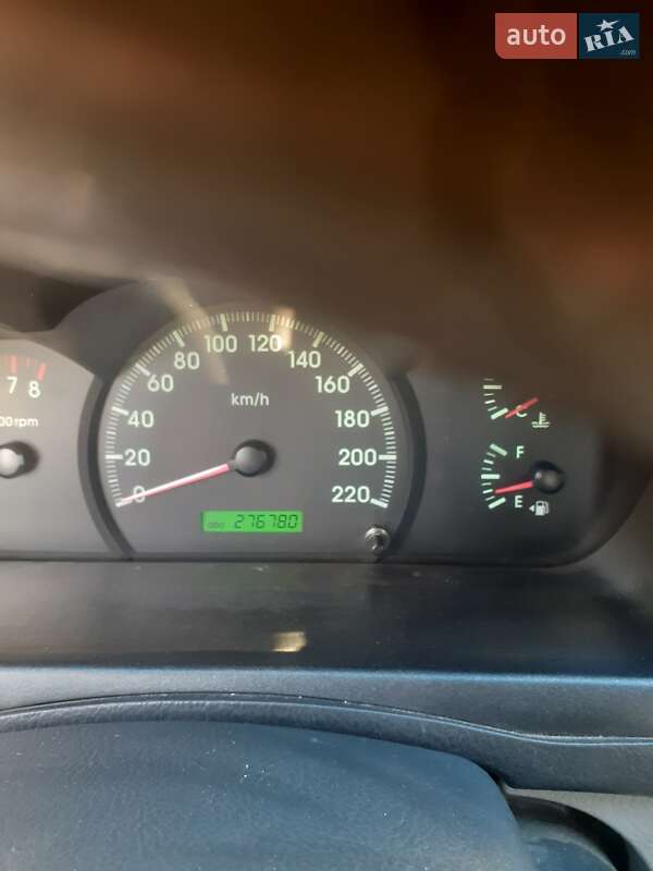 Хэтчбек Kia Cerato 2005 в Киеве фото 3 Хэтчбек Kia Cerato 2005 в Киеве