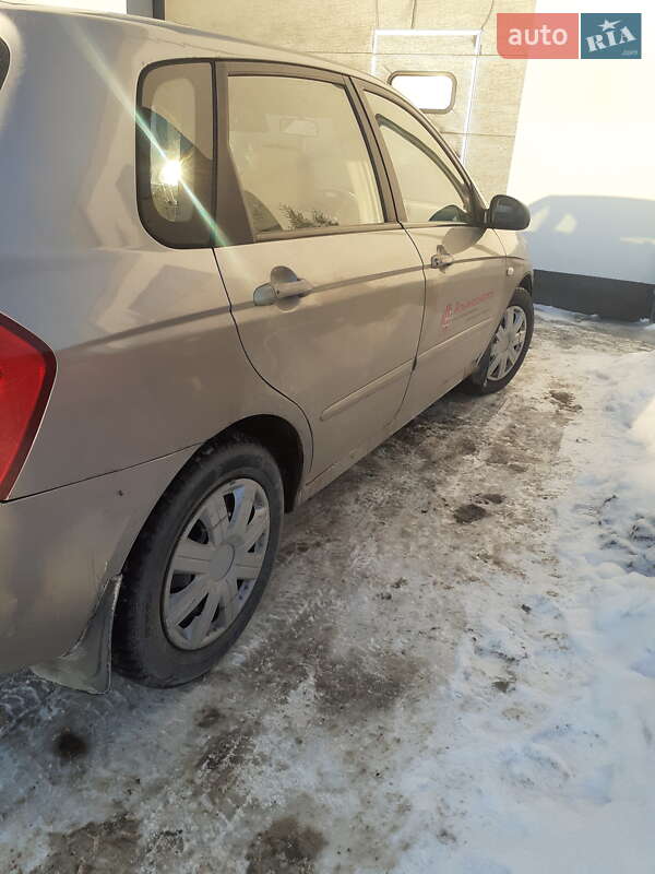 Хэтчбек Kia Cerato 2005 в Киеве фото 6 Хэтчбек Kia Cerato 2005 в Киеве