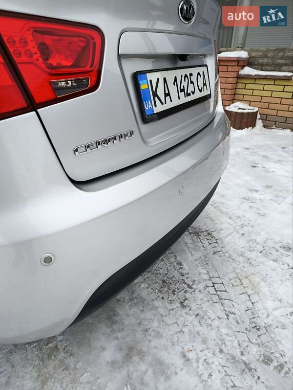 Седан Kia Cerato 2009 в Хмельнике