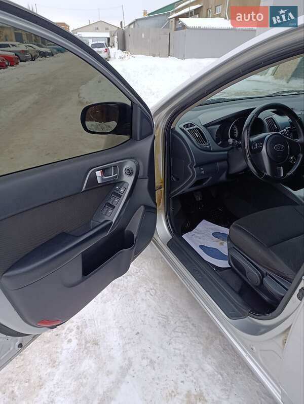 Седан Kia Cerato 2009 в Хмельнике