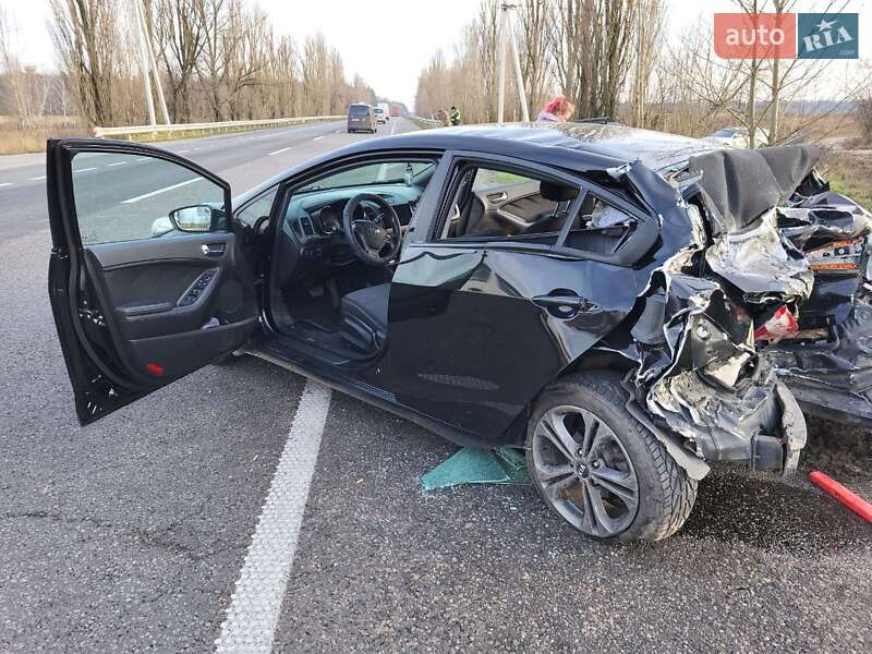 Седан Kia Cerato 2013 в Гостомеле