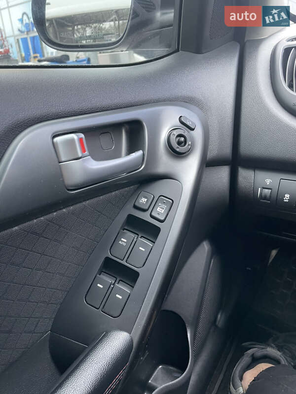 Седан Kia Cerato 2011 в Киеве фото 29 Седан Kia Cerato 2011 в Киеве