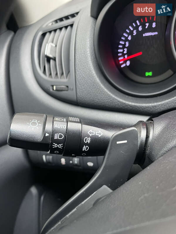 Седан Kia Cerato 2011 в Киеве фото 43 Седан Kia Cerato 2011 в Киеве